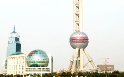 舞阳钢厂建功上海东方明珠电视塔